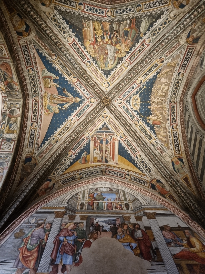 Siena Keresztel�k�polna