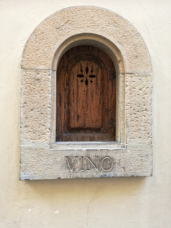 Az Antinoriak borkiadója