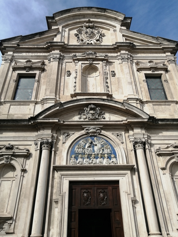 A firenzei Ognissanti templom érdekességei