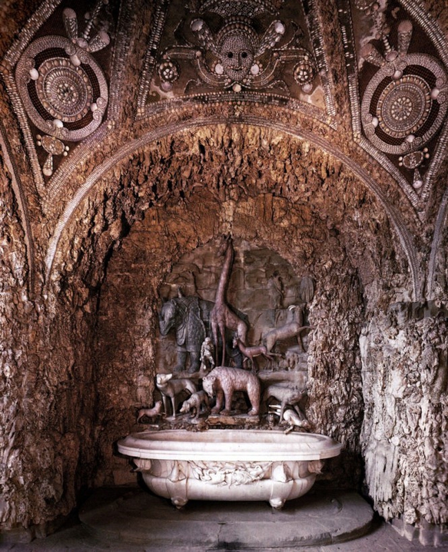 Castello Állatok barlangja